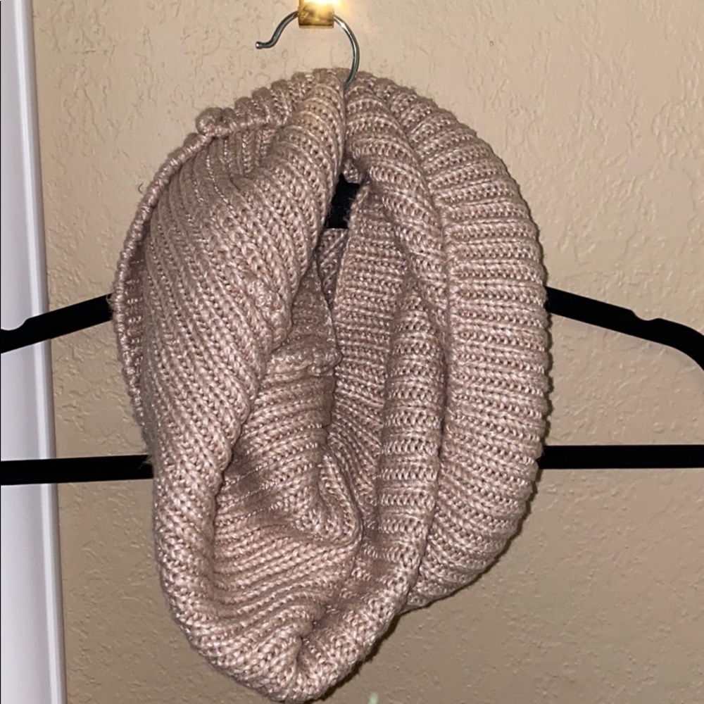 Mauve Infinity Scarf